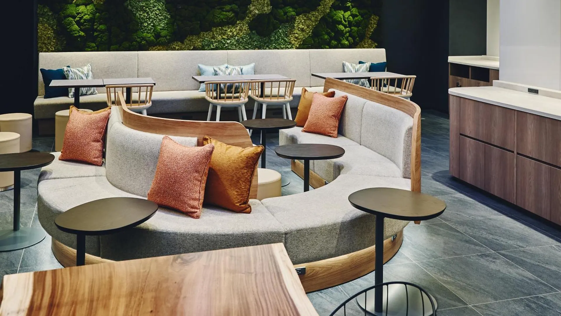 ***  Garner Hotel Osaka Honmachi Kita Semba By Ihg Japan